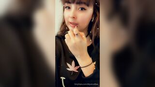 Leaked Mysticalbee_ nude movie pack part 4
